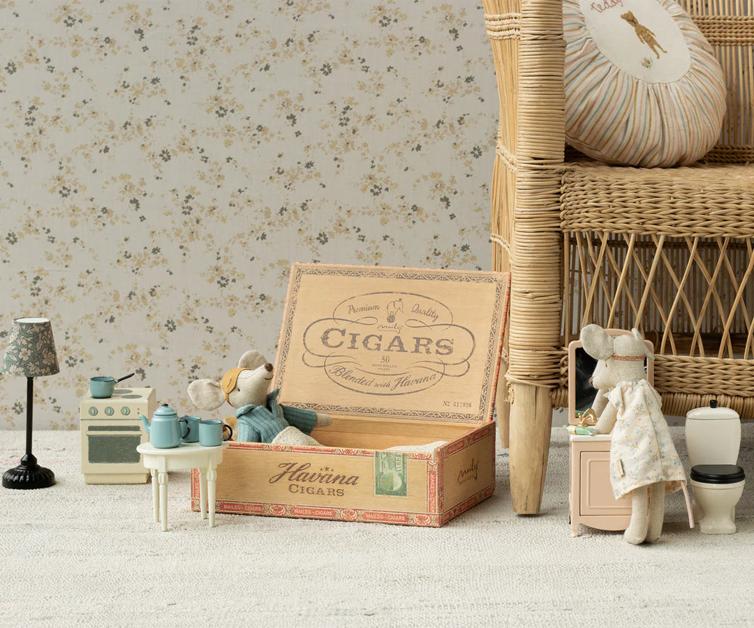 Mum and dad mice in cigarbox